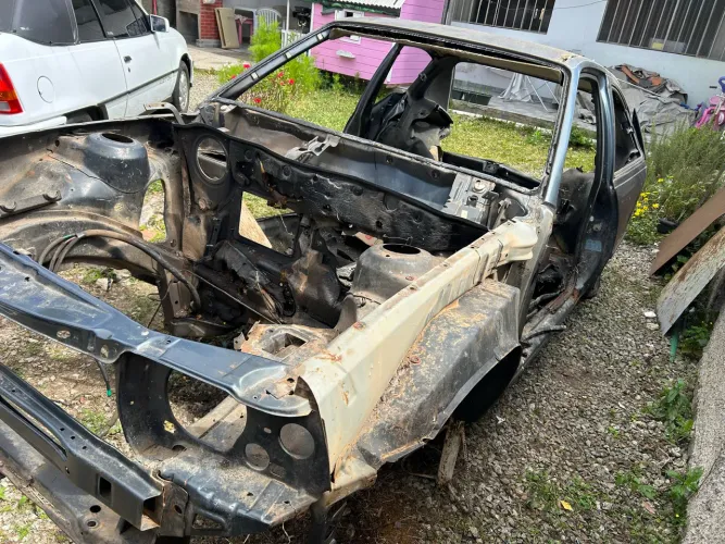 Frente (lataria) do Kadett e Ipanema GM Chevrolet. Mini frente para AR CONDICIONADO