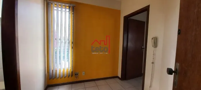 Sala, 31m², Centro. Venda.