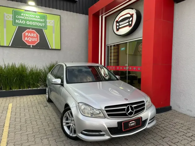 Mercedes-Benz C-180 CGI Classic 1.8 16V 156cv Aut. 2012