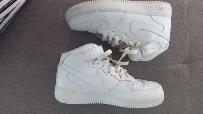 Tênis Air Force 1'07 Mid feminino