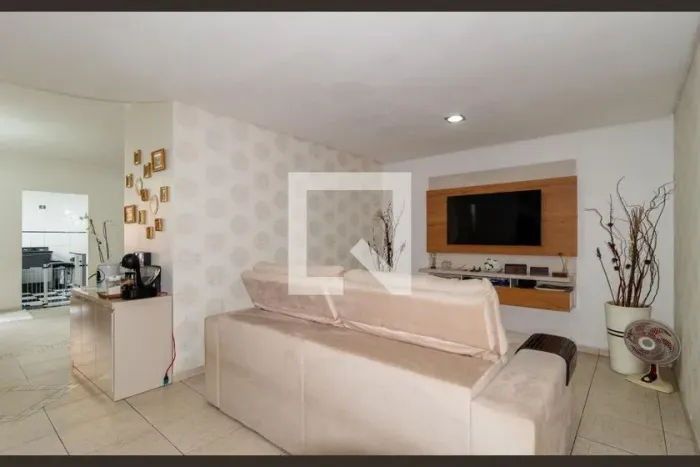 Casa à Venda - Vila Invernada, 2 Quartos, 330 m2
