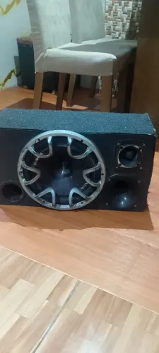 Vendo este caixa de som para carro com subwoofer Bravox drive e Twitter