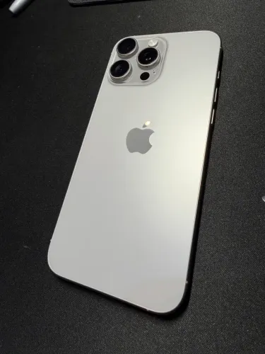 iPhone 16 Pro Max 256 Titânio Natural