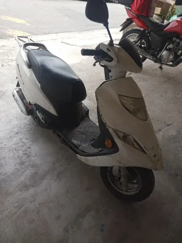 Suzuki Burgman 125i