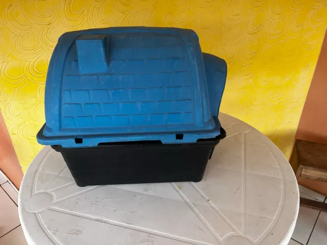 Vende-se casa de cachorro 