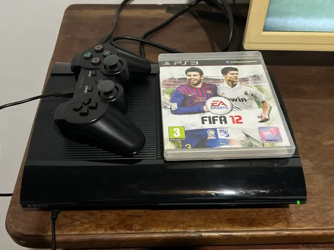 PlayStation 3 super slim (leia a descrição)