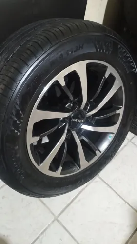 Rodas Haval H9 semi-novas com pneus 265x55 R19 Furação 6x139 