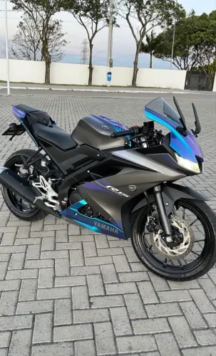Vendo uma R 15 v3