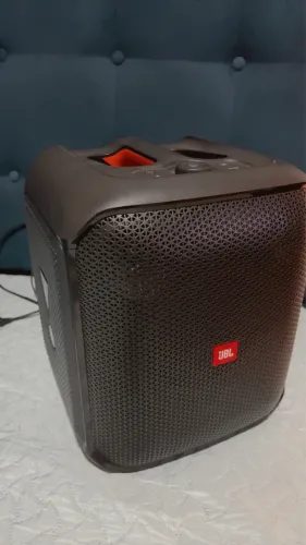 Caixa JBL party box