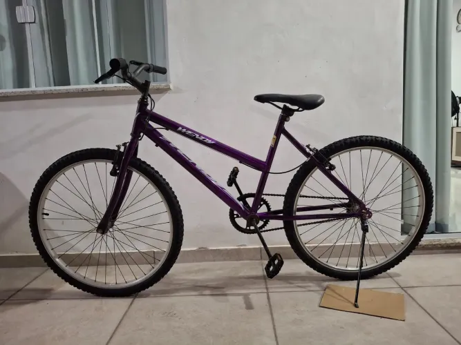Bicicleta Wendy aro 26 seminova 