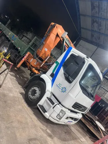 Caminhão Munck 33t Volvo 2009