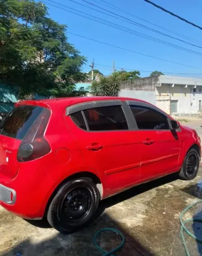 Fiat Palio Attractive 1.0 EVO Fire Flex 8V 5P 2012