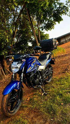 Moto revisada ,só pegar e andar !