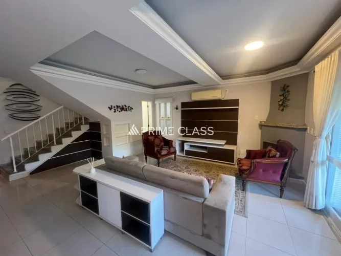 Casa em Condomínio 4 quartos sendo 1 suíte, mobiliado, 2 vagas cobertas, Bairro Marechal R