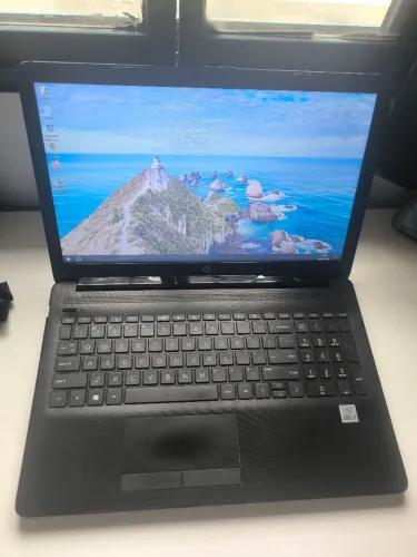 Notebook HP 15 Polegadas Intel I5 10th Geração 8GB de ram SSD 256gb Tela FHD Bateria Boa