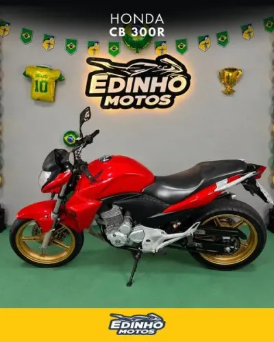 HONDA CB 300R 2015
