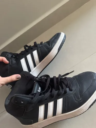 TÊNIS ADIDAS
