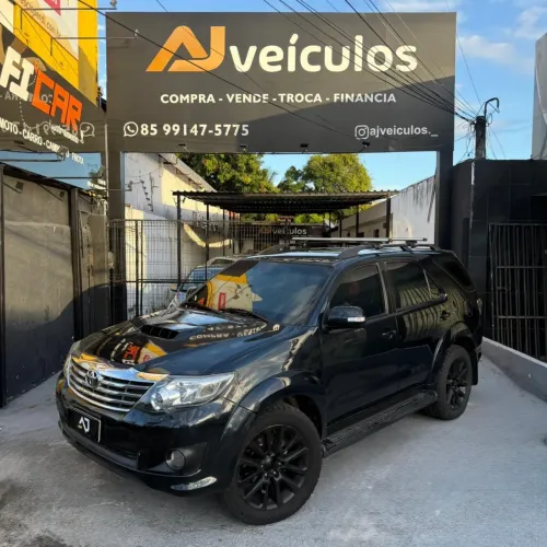 Toyota Hilux SW4 SRV D4-d 4X4 3.0 TDI Dies. AUT 2015