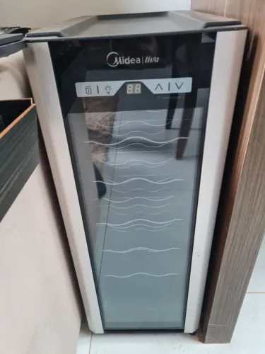 Adega Climatizada Midea Liva 12 Garrafas