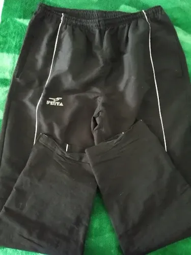 Calça Finta Anos 2000