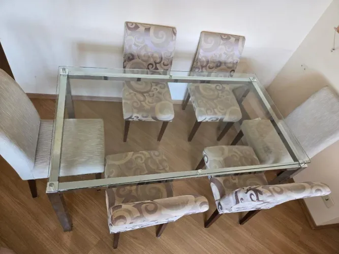 Mesa de vidro SEM AS CADEIRAS