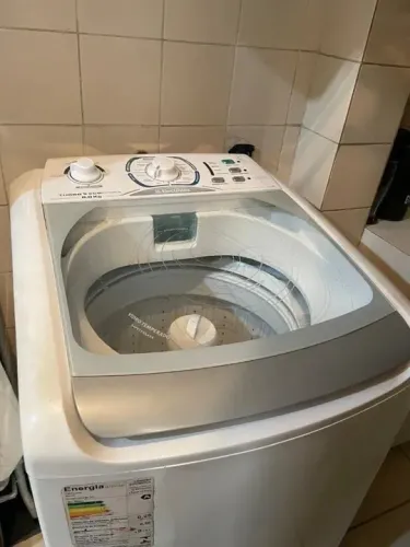 MÁQUINA DE LAVAR 8KG USADA