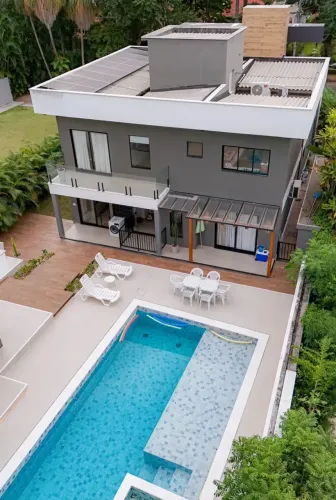 Celso Imóveis Prime vende casa de alto padrão dentro de condomíno!
