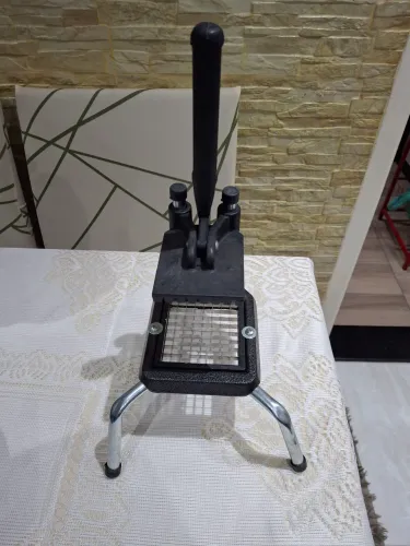 CORTADOR DE BATATA PALITO MANUAL [USADO]