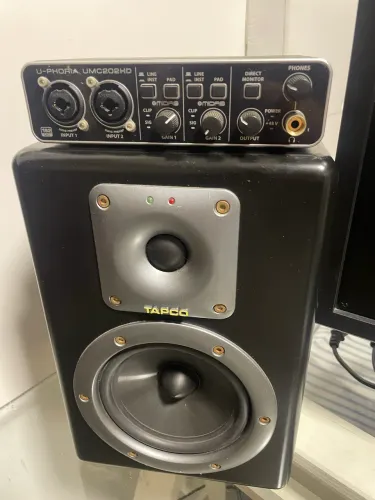 Par de monitor (som) ativo TAPCO