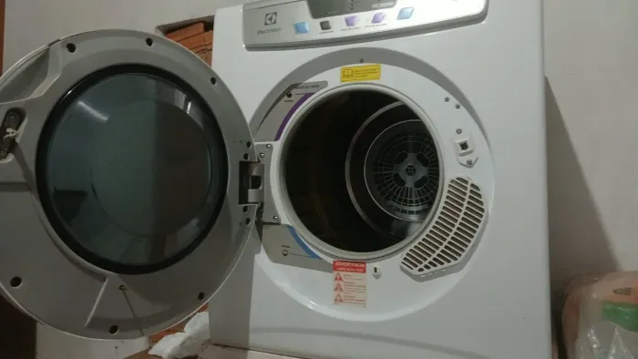 Máquina de seca roupas