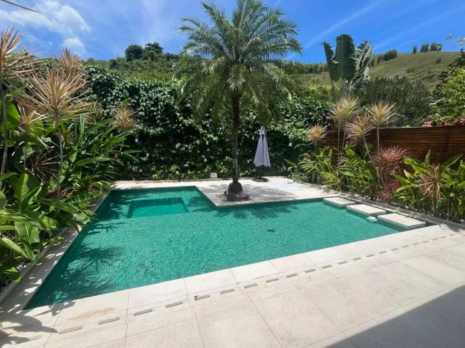 Casa à venda na Praia de Paúba em Condomínio fechado