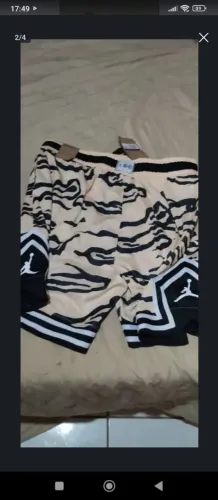 Calsao Jordan 2xl mas veste GG também troco em cordões ou em outras coisas leia