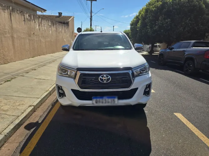 Toyota Hilux CD SRX 4X4 2.8 TDI 16V Diesel Aut. 2019