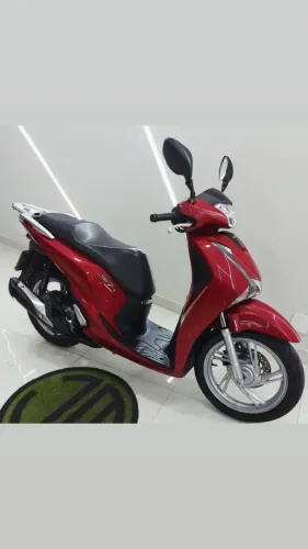 Vendo Honda SH 150i Nova e Revisada! Excelente.