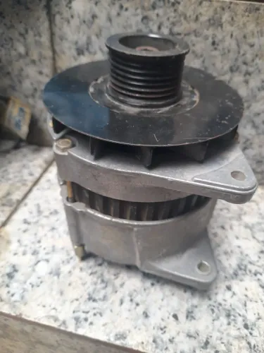 Alternador para Land Rover.
