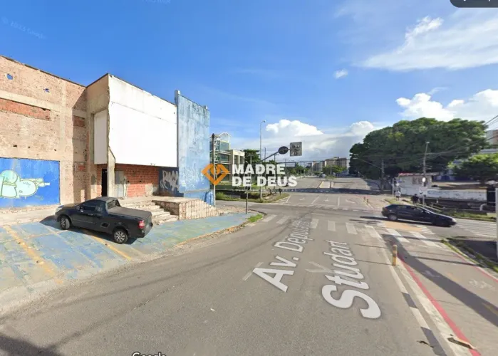 Terreno de esquina com 1.188m², localizado em uma das regiões mais promissoras da cidade!