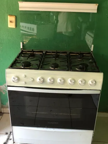 Fogão 6 bocas entrego