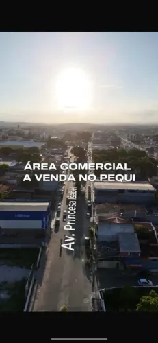Vende área comercial bem localizada no bairro Pequi