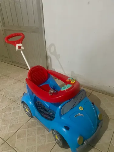 Carrinho Passeio Pedal Calesita 1300 Fouks Fusca 2 em 1 Azul
