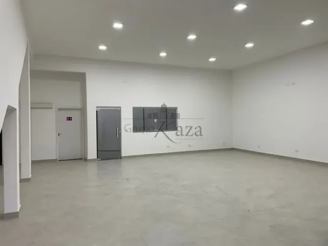 Ponto Comercial - Campos São José - 110m².