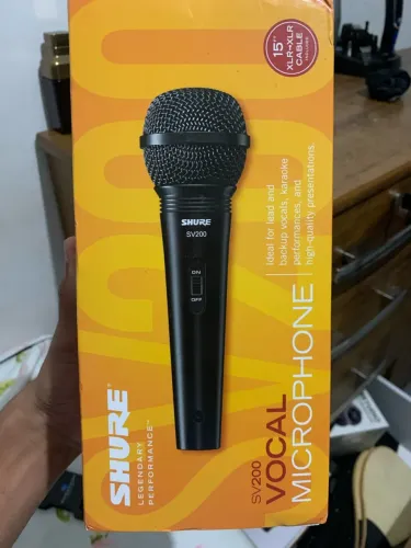 Microfone dinâmico Shure SV200