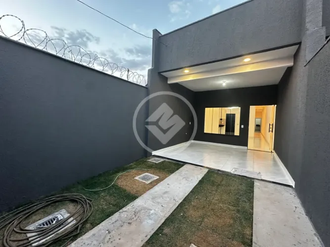 Casa de 3/4 jardim Itaipu Goiânia entrada 18 mil ! codigo: 366222