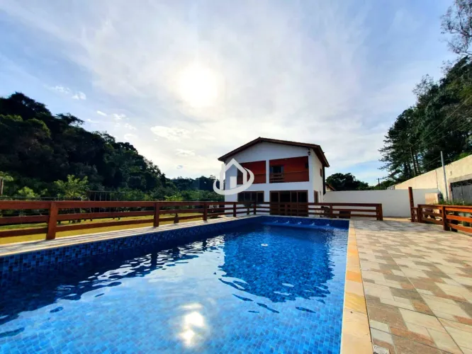 CASA NOVA COMERCIAL OU RESIDENCIAL PARA VENDA OU LOCAÇÃO.