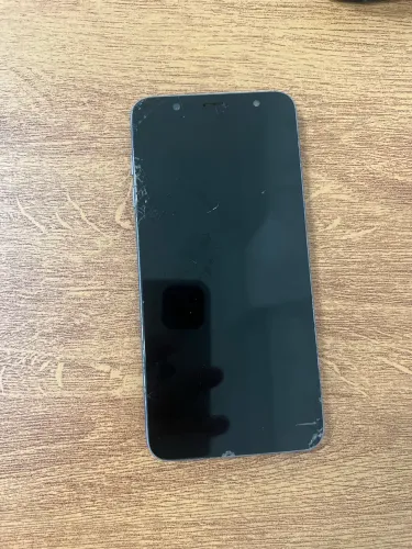 Samsung Galaxy J8