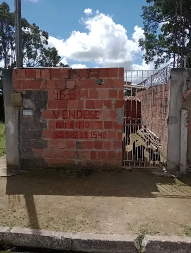 VENDE-SE SÍTIO