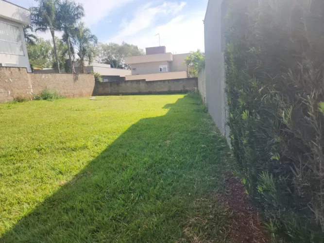 Casa de condomínio para venda com 404 metros quadrados em Jardins Valência - Goiânia - GO