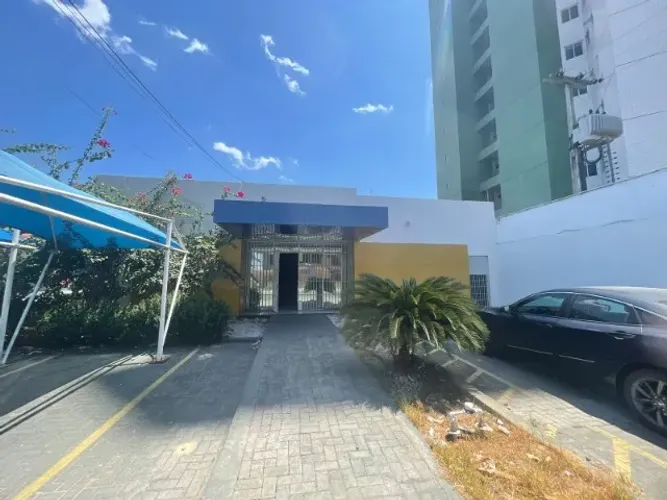 ALUGO PONTO COMERCIAL NA AV ELIAS JOÃO TAJRA