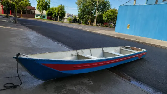 Canoa de Alumínio 6 Metros Borda Média