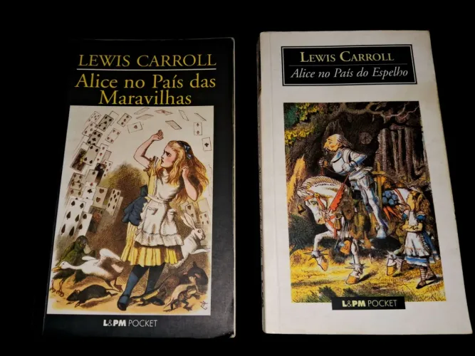 Alice no País das Maravilhas + Alice no País dos Espelhos.