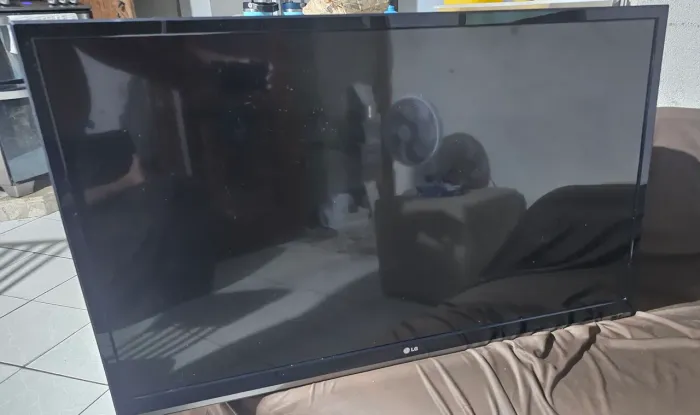 TV LG 42" (c/ defeito não liga)